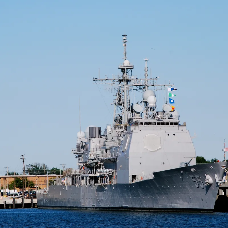 USS Leyte Gulf (CG-55) ship