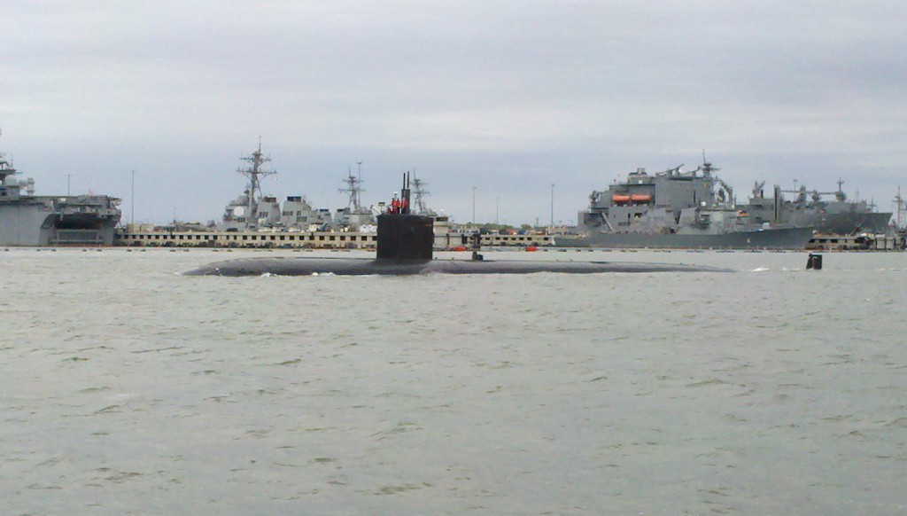 LA-Class-outbound Los Angeles Class Submarine